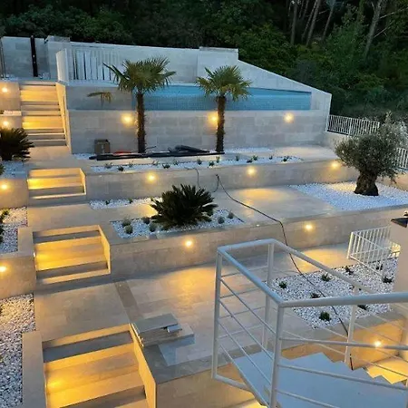 Villa Mt Brela *