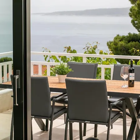 Villa Mt Brela *
